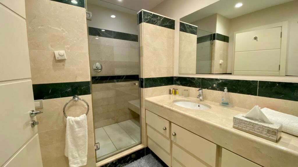 Top Floor Apartment Estepona Málaga - zdjęcie 26
