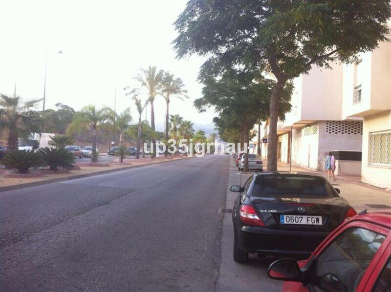Shop Estepona Málaga - imagen 4