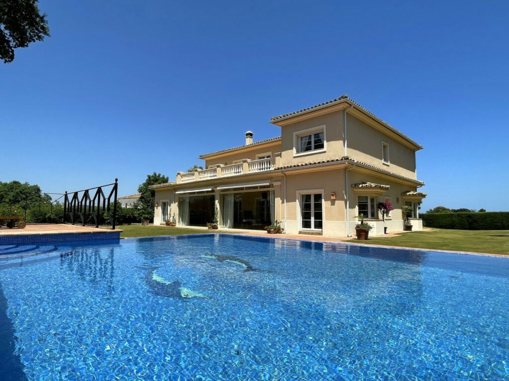 Detached Villa San Roque Club Cádiz - zdjęcie 2
