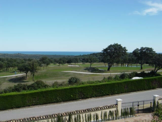 Detached Villa San Roque Club Cádiz - zdjęcie 16