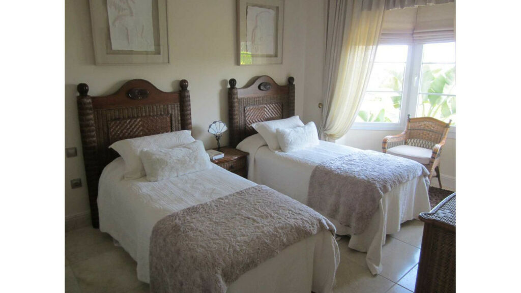 Detached Villa San Roque Club Cádiz - zdjęcie 30
