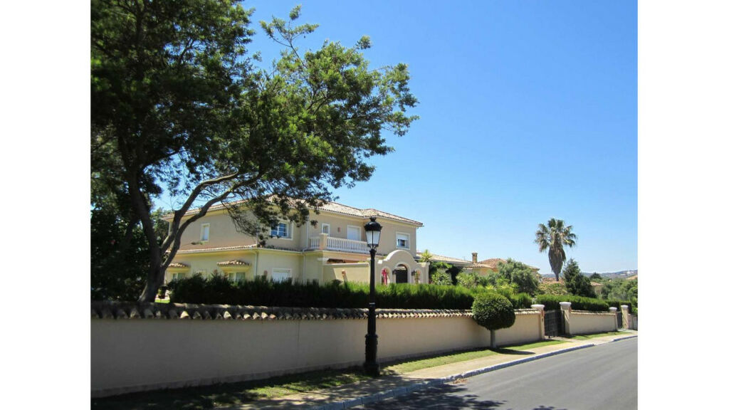 Detached Villa San Roque Club Cádiz - zdjęcie 39