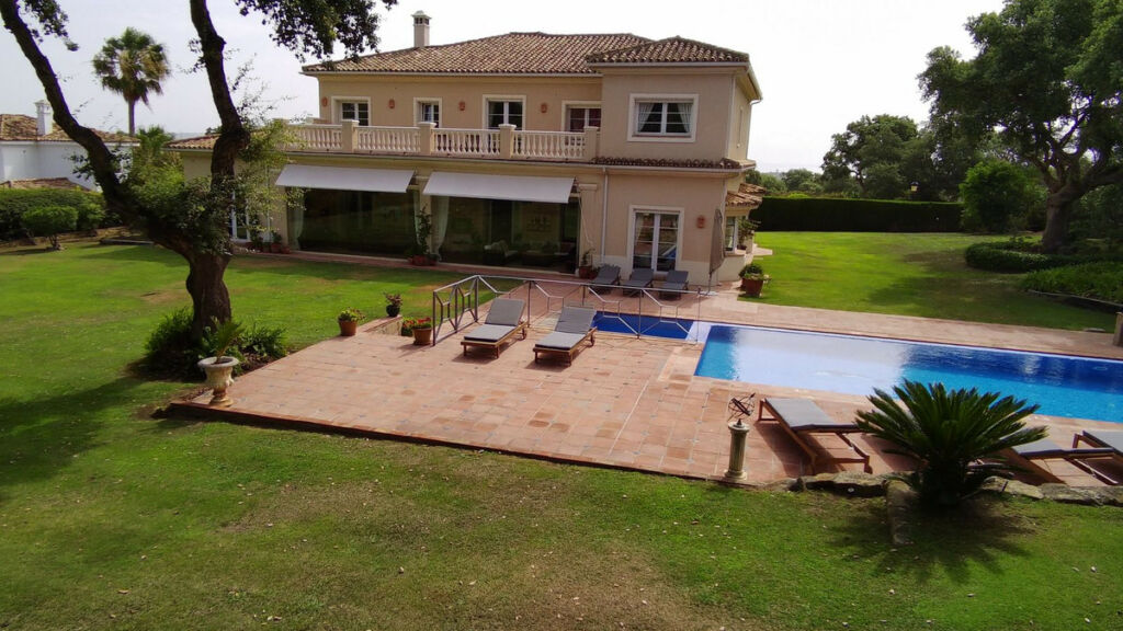 Detached Villa San Roque Club Cádiz - zdjęcie 52