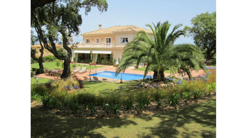Detached Villa San Roque Club Cádiz - zdjęcie 9