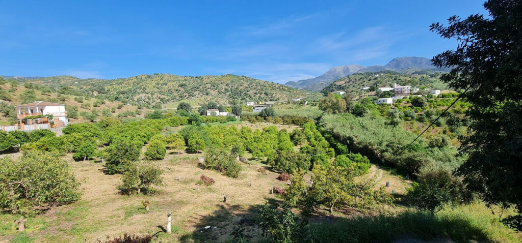Detached Villa Tolox Málaga - zdjęcie 12