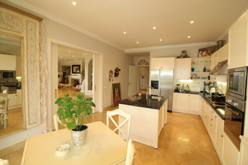 Detached Villa Sotogrande Alto Cádiz - zdjęcie 37
