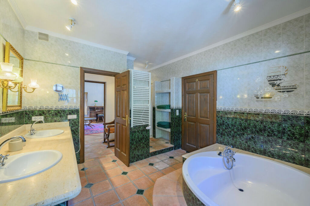 Detached Villa Ojén Málaga - Bild 11