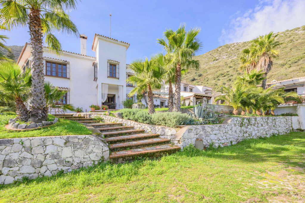 Detached Villa Ojén Málaga - Bild 2