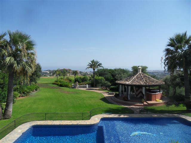 Detached Villa La Quinta Málaga - Bild 8