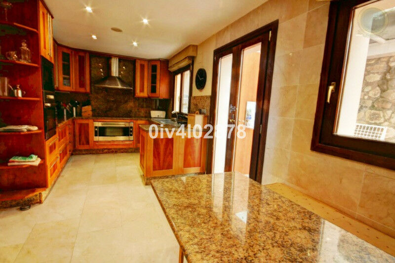 Detached Villa Benalmadena Pueblo Málaga - imagen 16