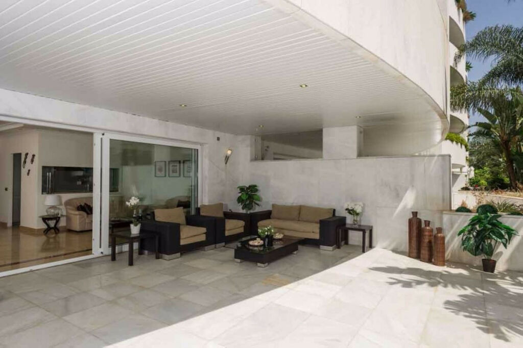 Ground Floor Apartment Puerto Banús Málaga - imagen 2