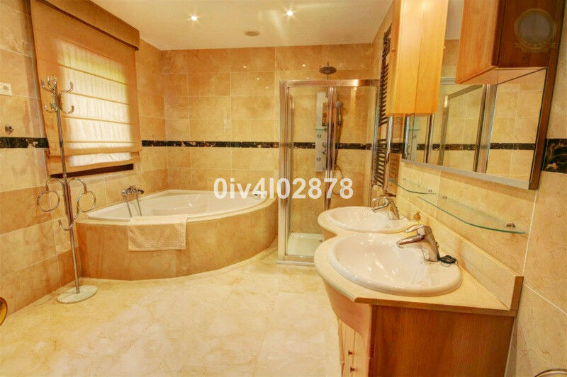 Detached Villa Benalmadena Pueblo Málaga - imagen 20