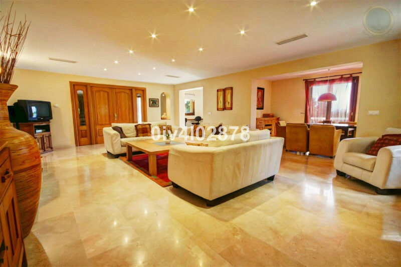 Detached Villa Benalmadena Pueblo Málaga - imagen 3