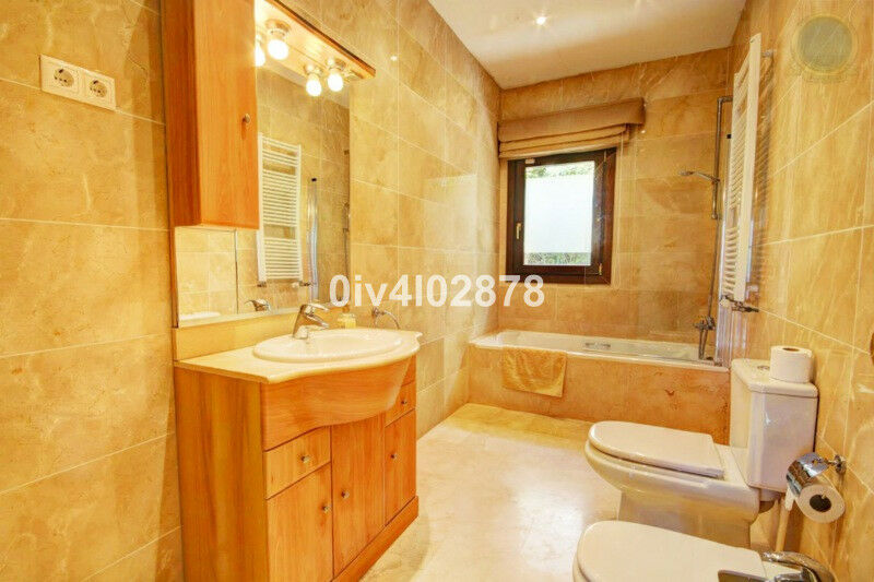 Detached Villa Benalmadena Pueblo Málaga - imagen 32
