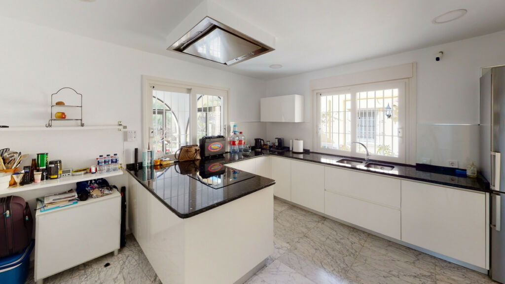 Detached Villa Benajarafe Málaga - imagen 15