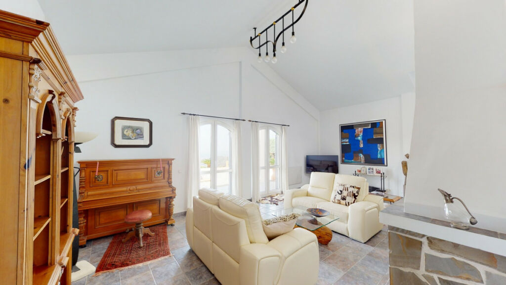 Detached Villa Sayalonga Málaga - imagen 17