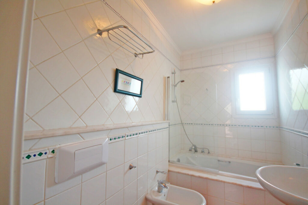 Detached Villa Moraira Alicante - image 16