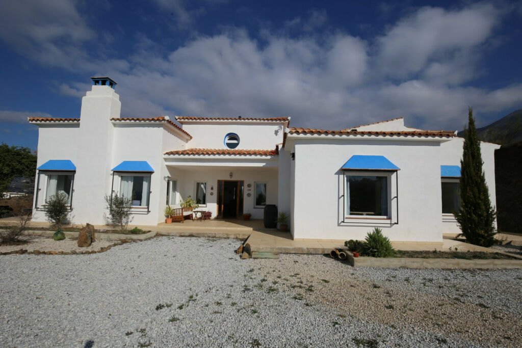 Detached Villa Alcaucín Málaga - imagen 2