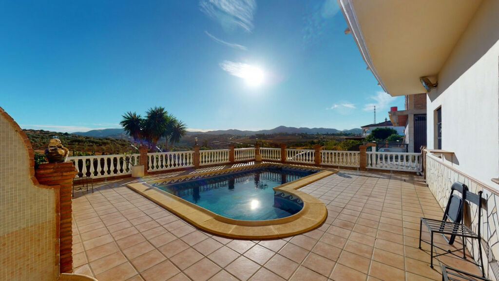 Detached Villa Alcaucín Málaga - Bild 2