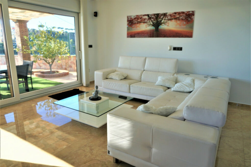 Detached Villa Torre del Mar Málaga - imagen 2