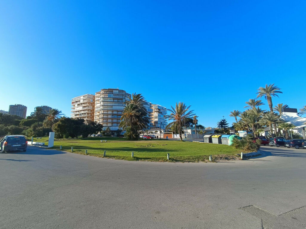 Middle Floor Apartment Campoamor Alicante - Bild 28