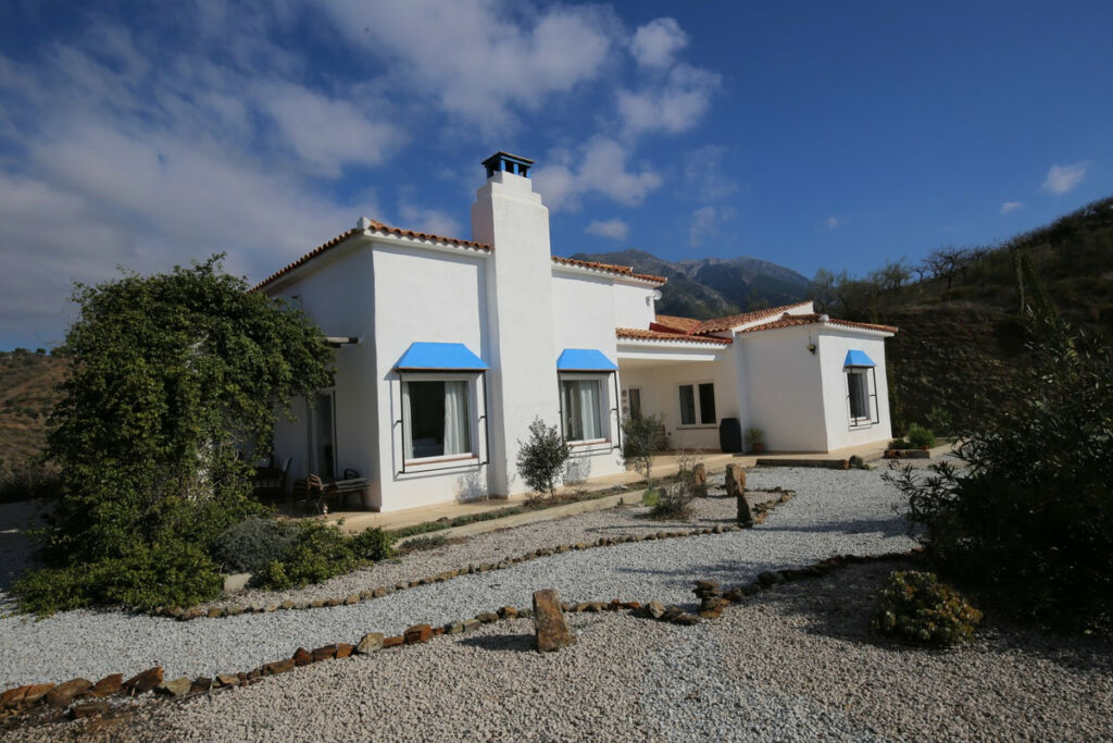 Detached Villa Alcaucín Málaga - imagen 3