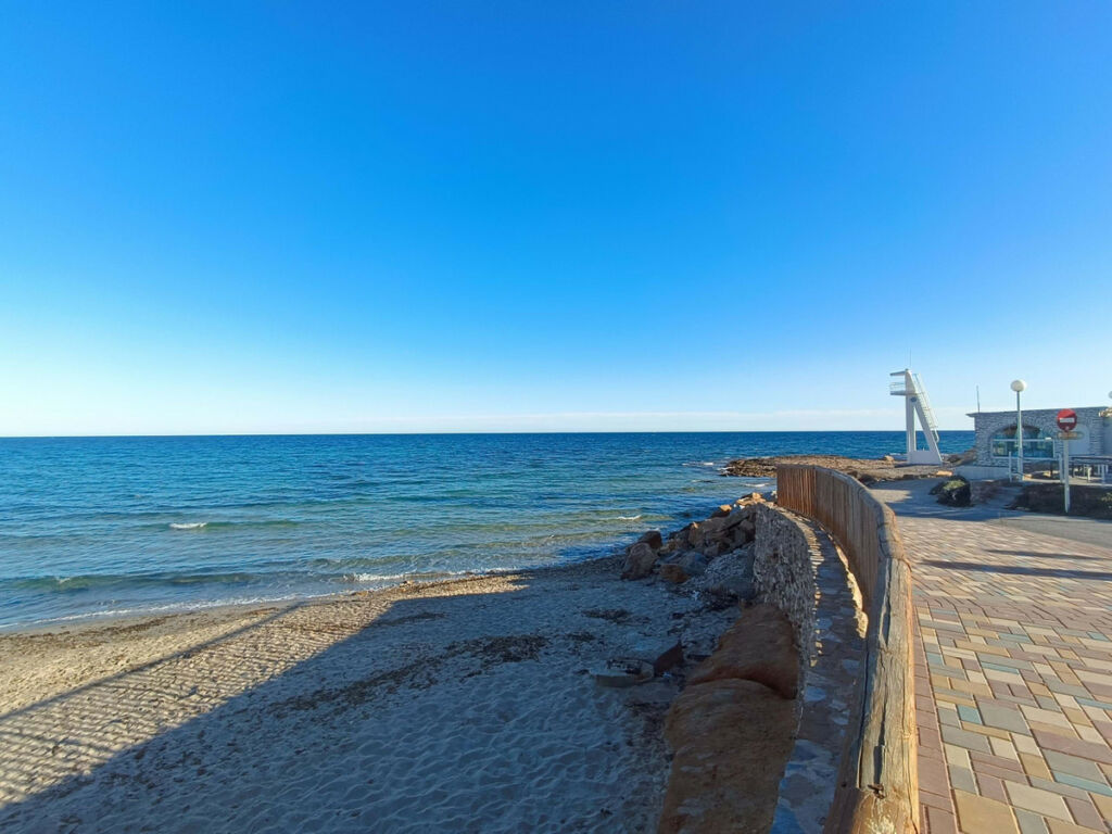 Middle Floor Apartment Campoamor Alicante - Bild 31