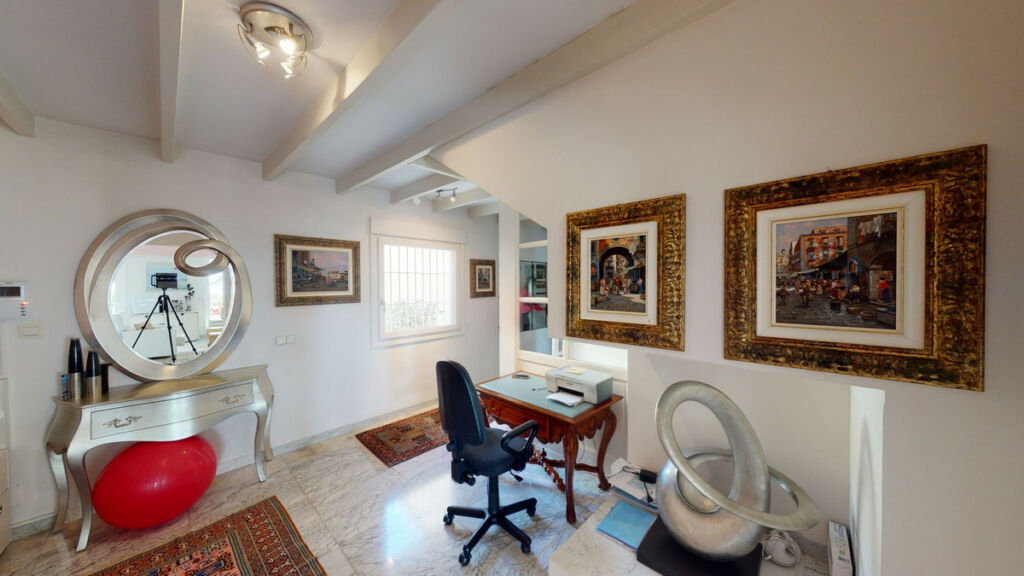 Detached Villa Benajarafe Málaga - imagen 40