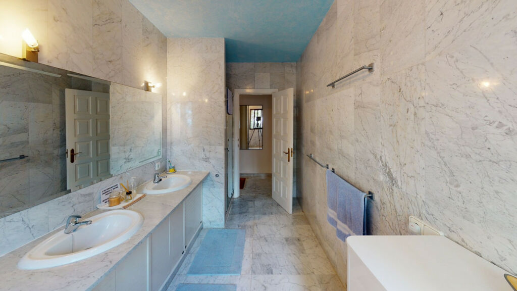 Detached Villa Benajarafe Málaga - imagen 46
