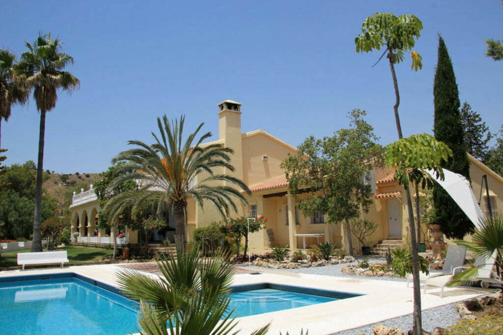 Detached Villa Benajarafe Málaga - imagen 5