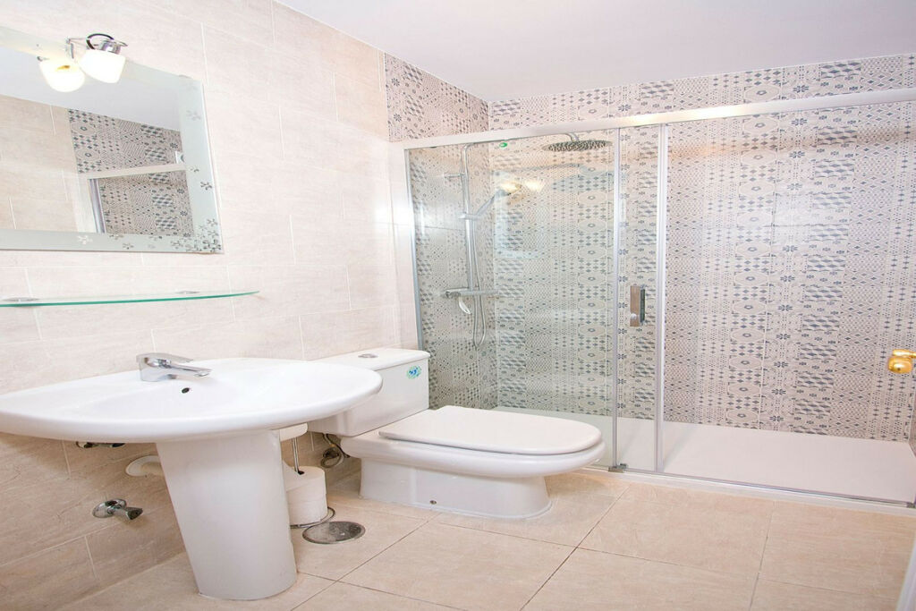Middle Floor Apartment Torrenueva Málaga - Bild 12