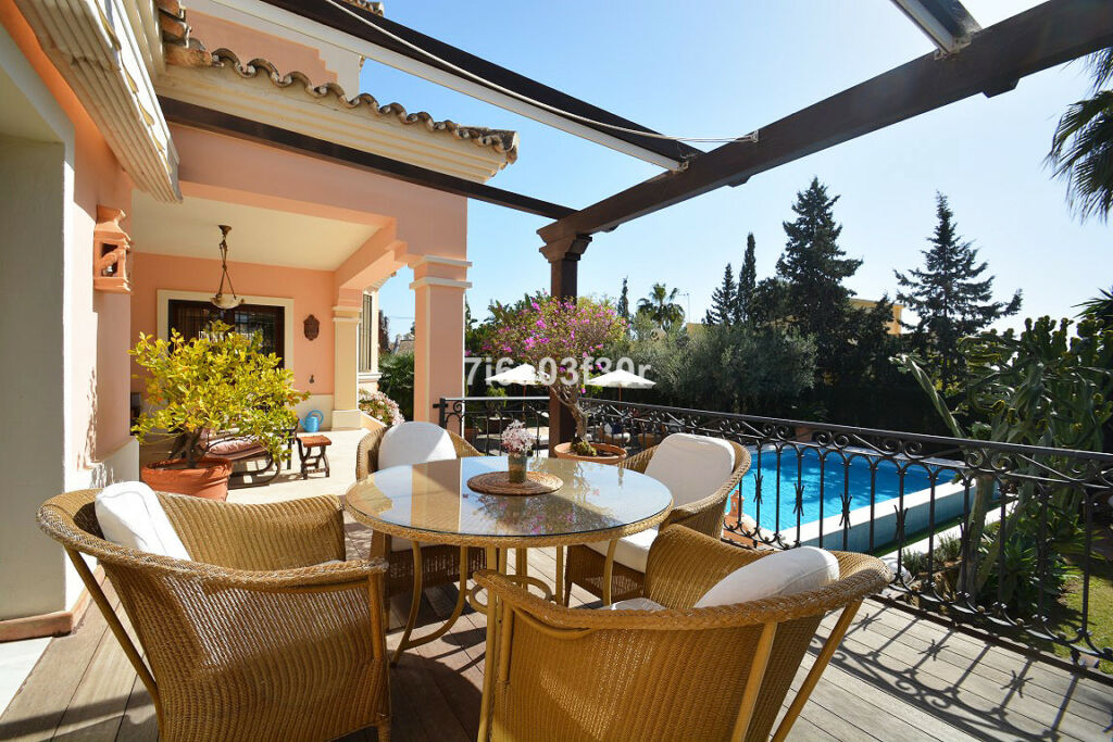 Detached Villa Nueva Andalucía Málaga - Bild 18