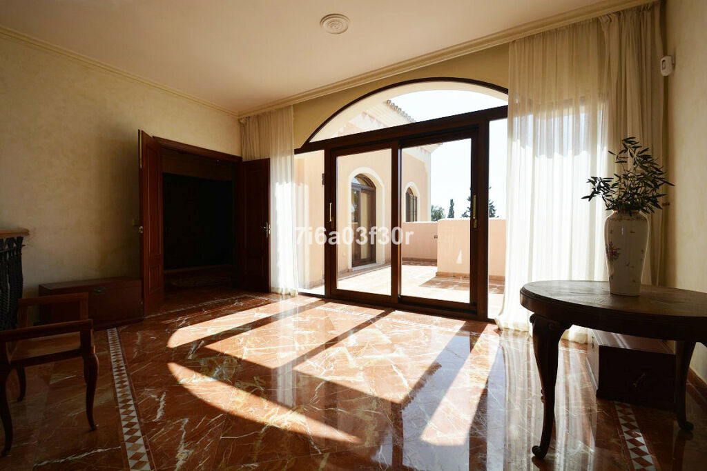 Detached Villa Nueva Andalucía Málaga - Bild 27