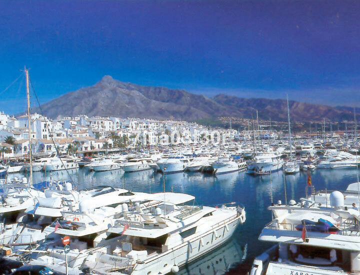 Detached Villa Nueva Andalucía Málaga - Bild 48
