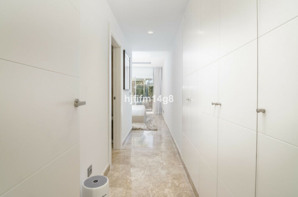 Middle Floor Apartment Nueva Andalucía Málaga - imagen 14