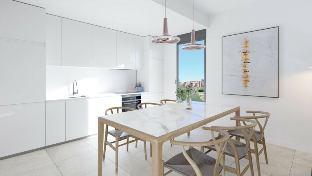 Middle Floor Apartment Estepona Málaga - image 6