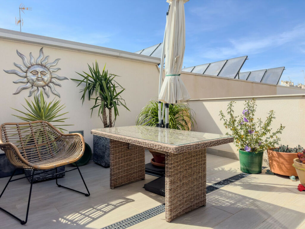 Top Floor Apartment Torrevieja Alicante - imagen 10
