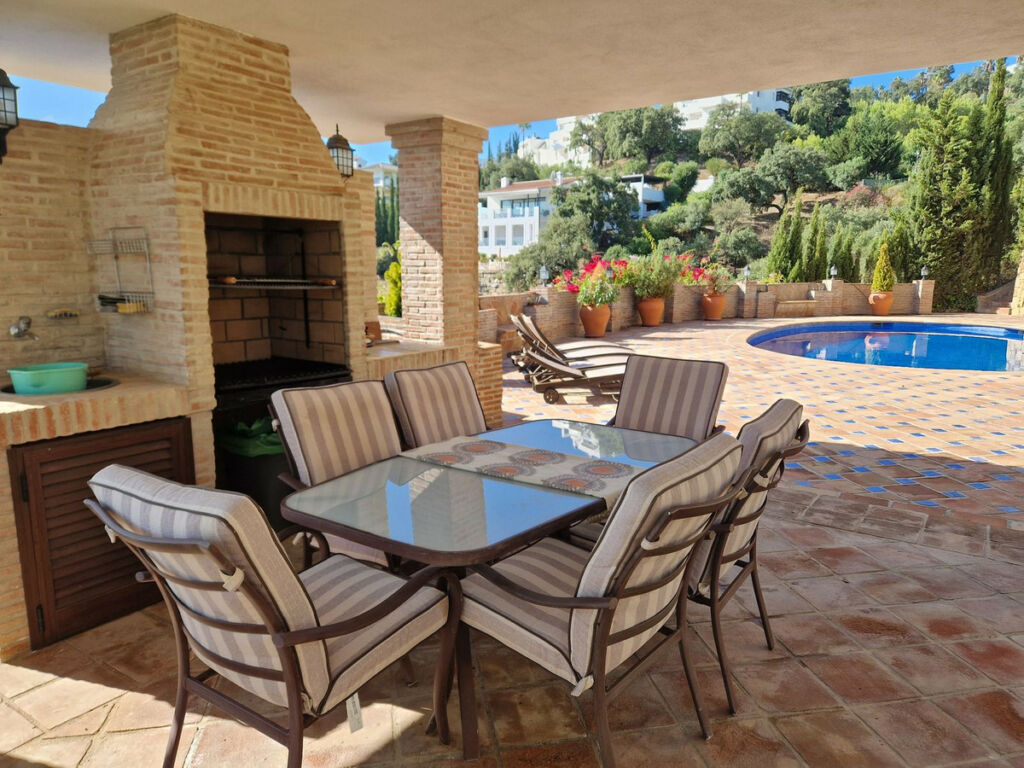 Detached Villa La Mairena Málaga - imagen 11