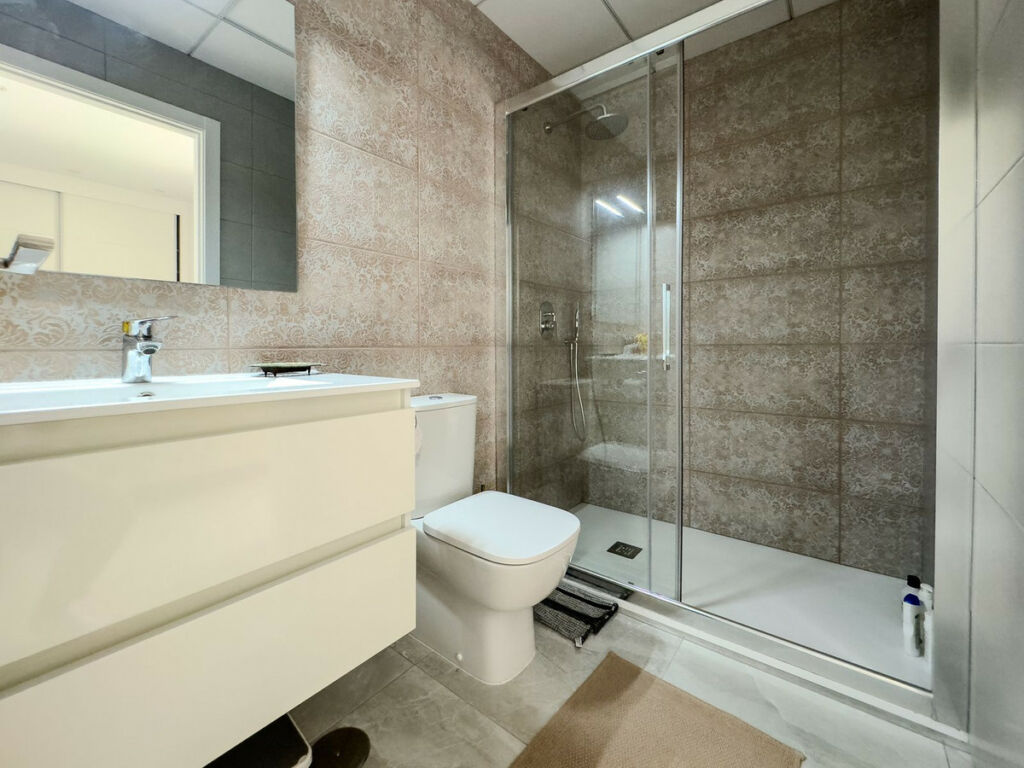 Top Floor Apartment Torrevieja Alicante - imagen 12