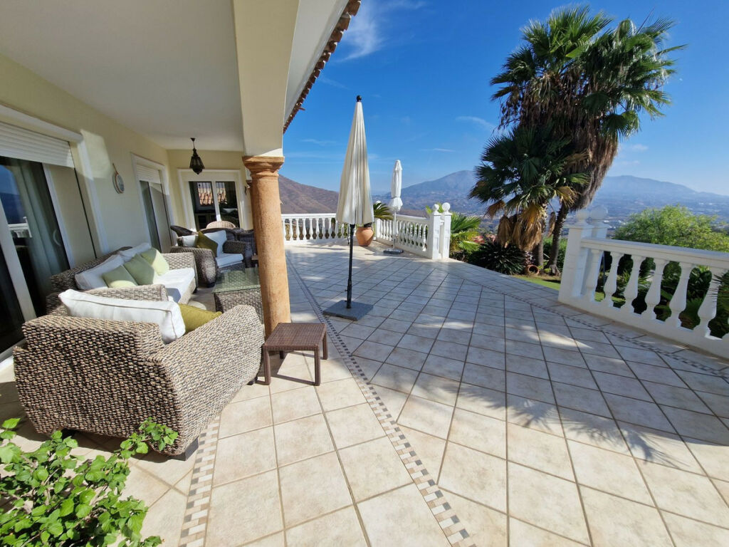 Detached Villa La Mairena Málaga - imagen 21