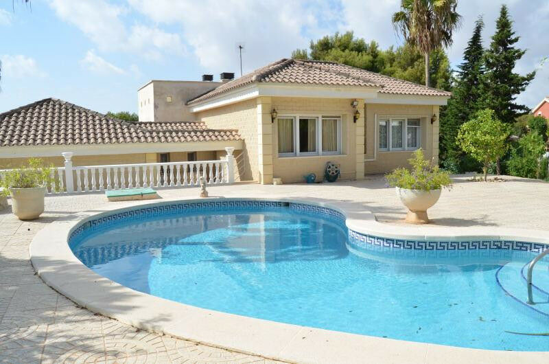 Detached Villa Dehesa de Campoamor Alicante