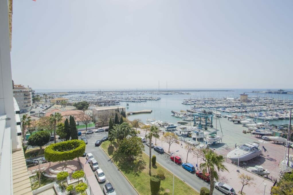 Middle Floor Apartment Torrevieja Alicante - imagen 17