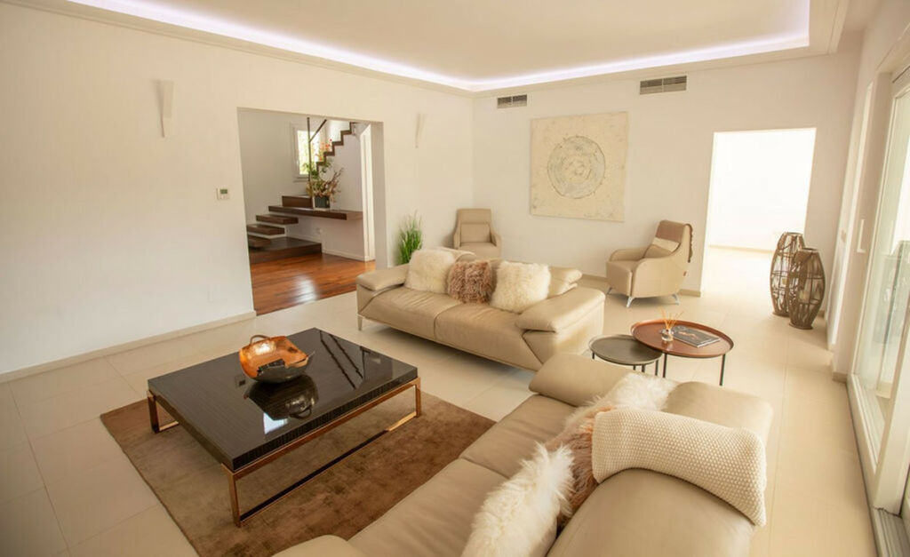 Detached Villa San Roque Club Cádiz - zdjęcie 10