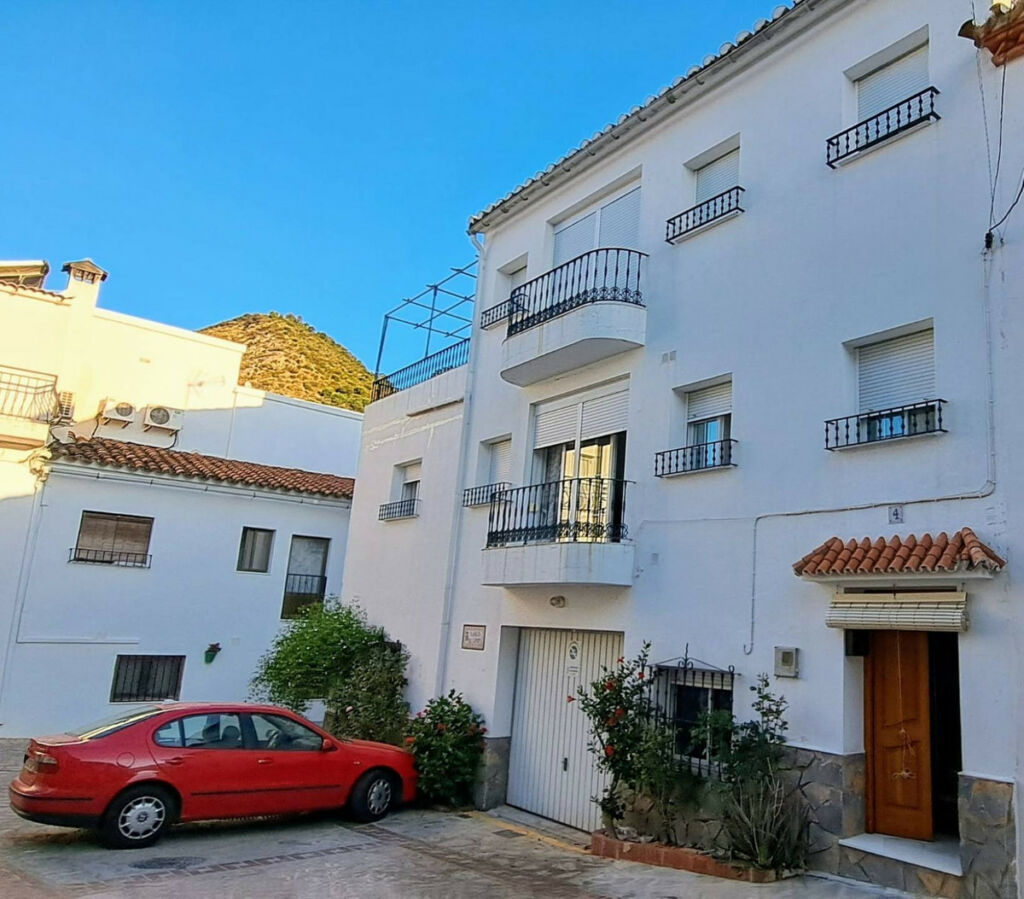 Semi-Detached House Benarrabá Málaga - Bild 2