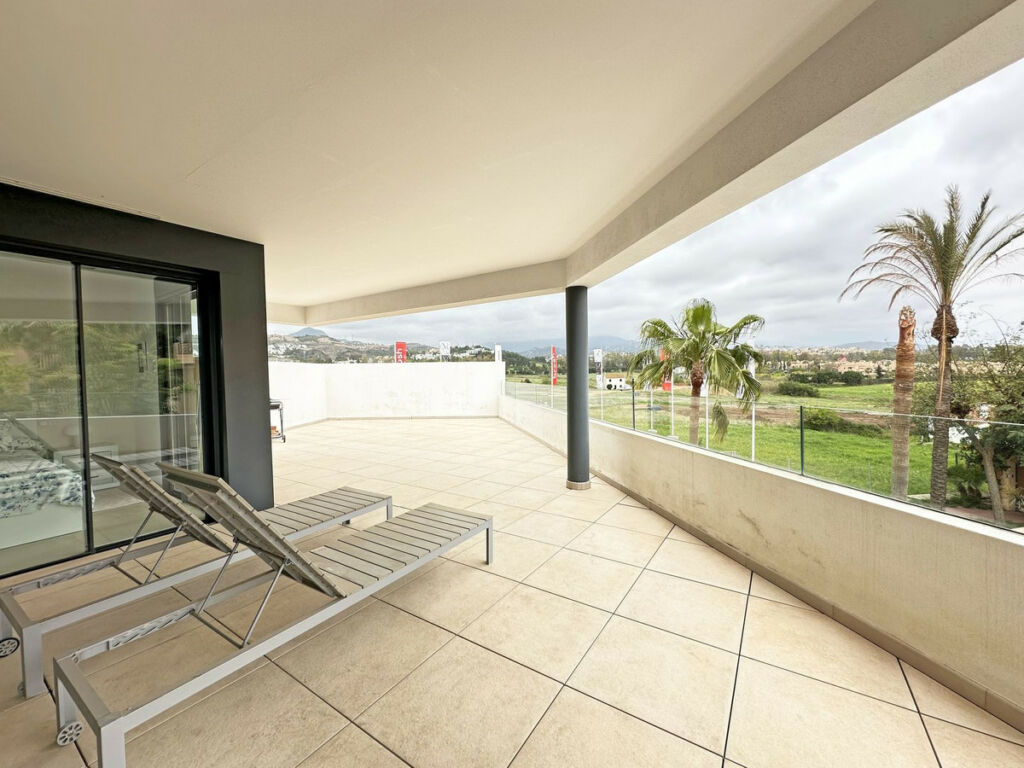 Middle Floor Apartment Estepona Málaga - Bild 21