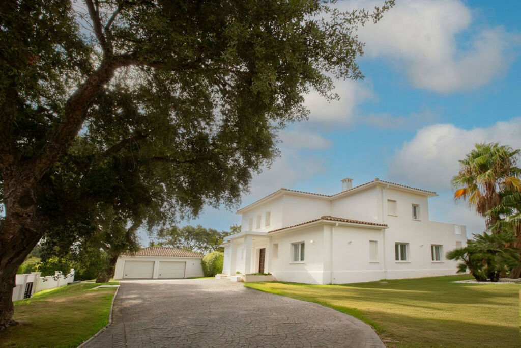 Detached Villa San Roque Club Cádiz - zdjęcie 21