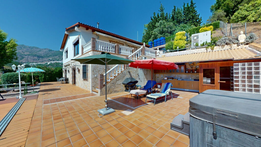 Detached Villa Frigiliana Málaga - imagen 3
