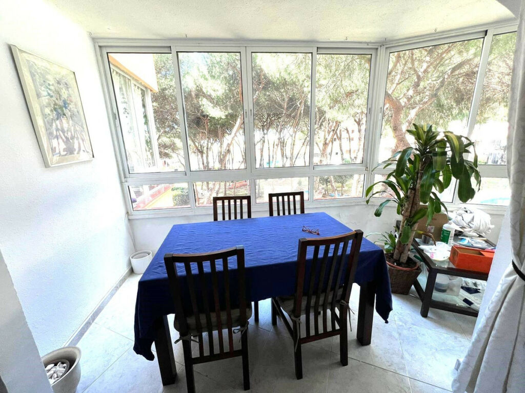 Middle Floor Apartment Calypso Málaga - imagen 4