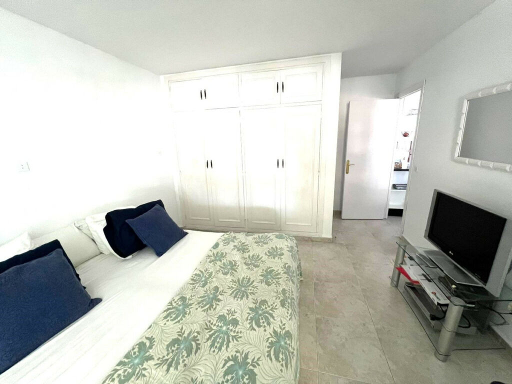 Middle Floor Apartment Calypso Málaga - imagen 6
