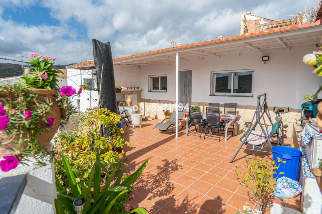 Detached Villa Macharaviaya Málaga - imagen 14